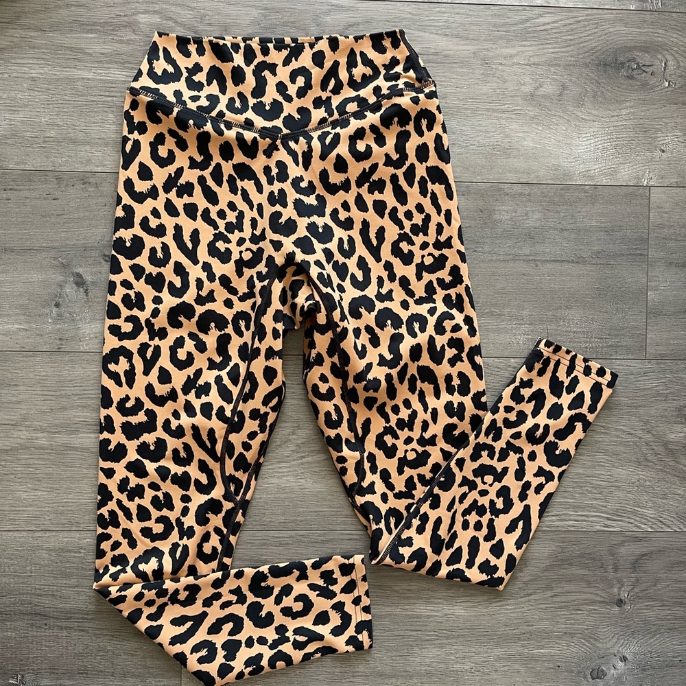 Vitality Ascend gym workout Legging Kingdom Leopard print womens size medium